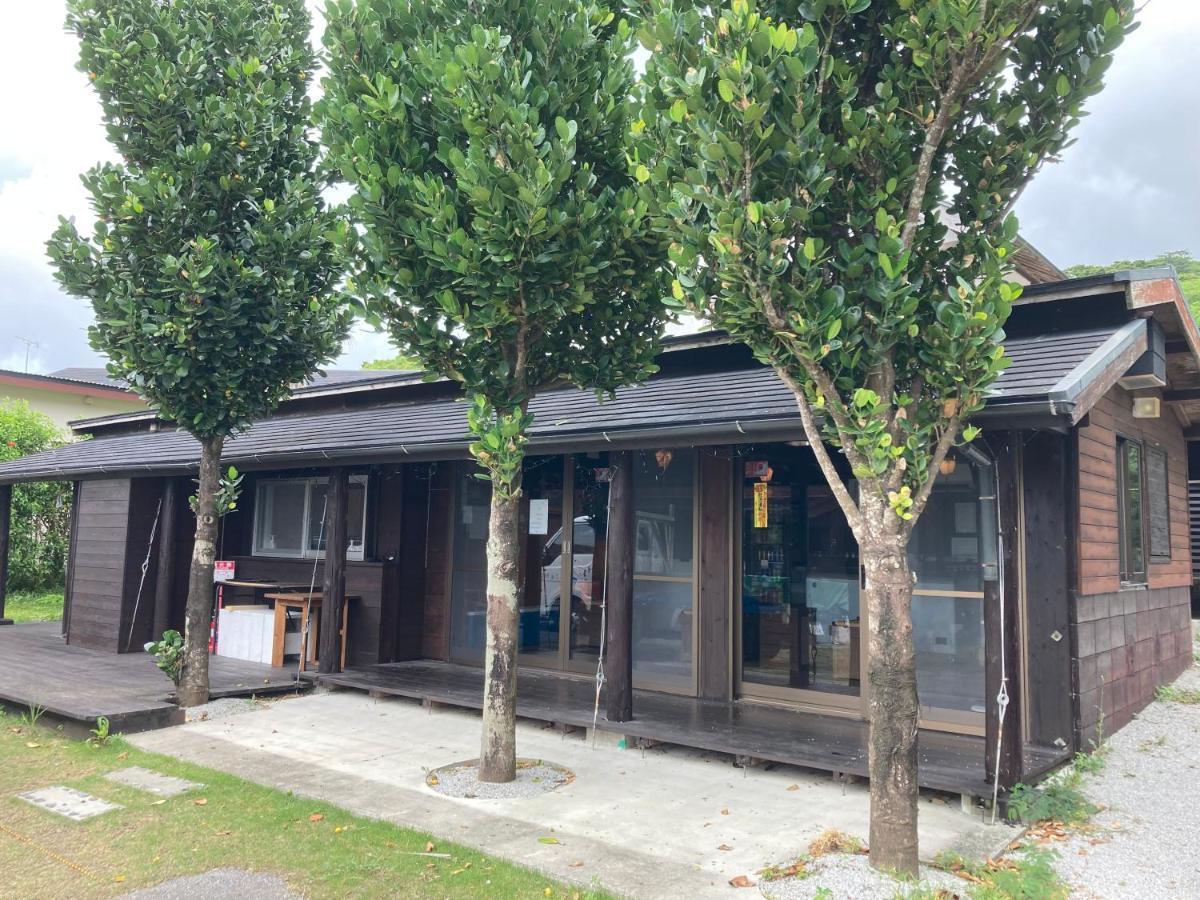 Hotel Ｐｅｎｓｉｏｎ　Ｓｈｉｍａｋａｚｅ Motobu Exterior foto